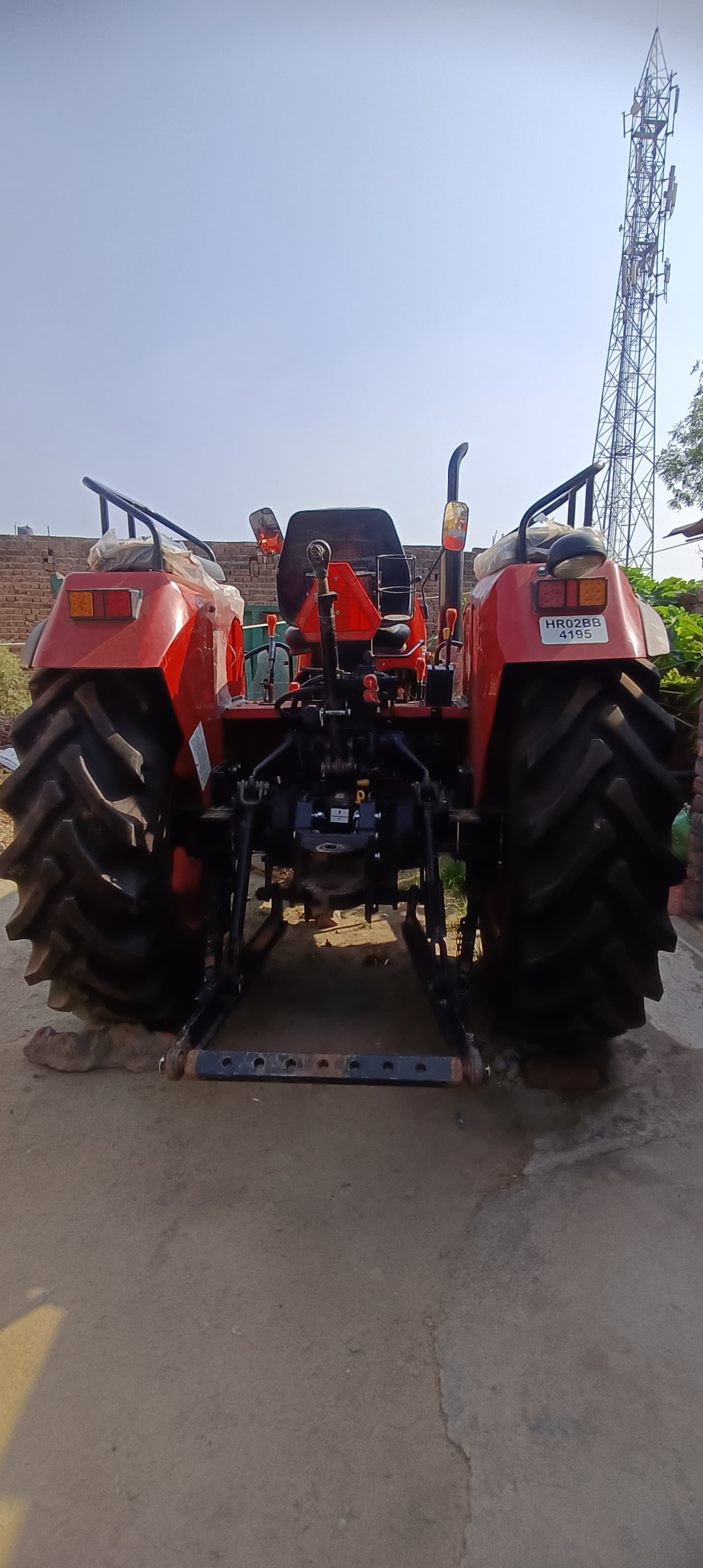 Hypothecation of Vehicle Tractor Kartar 5936 Registration No. HR02BB4195 Registration Dated 03.04.2025 — photo 1